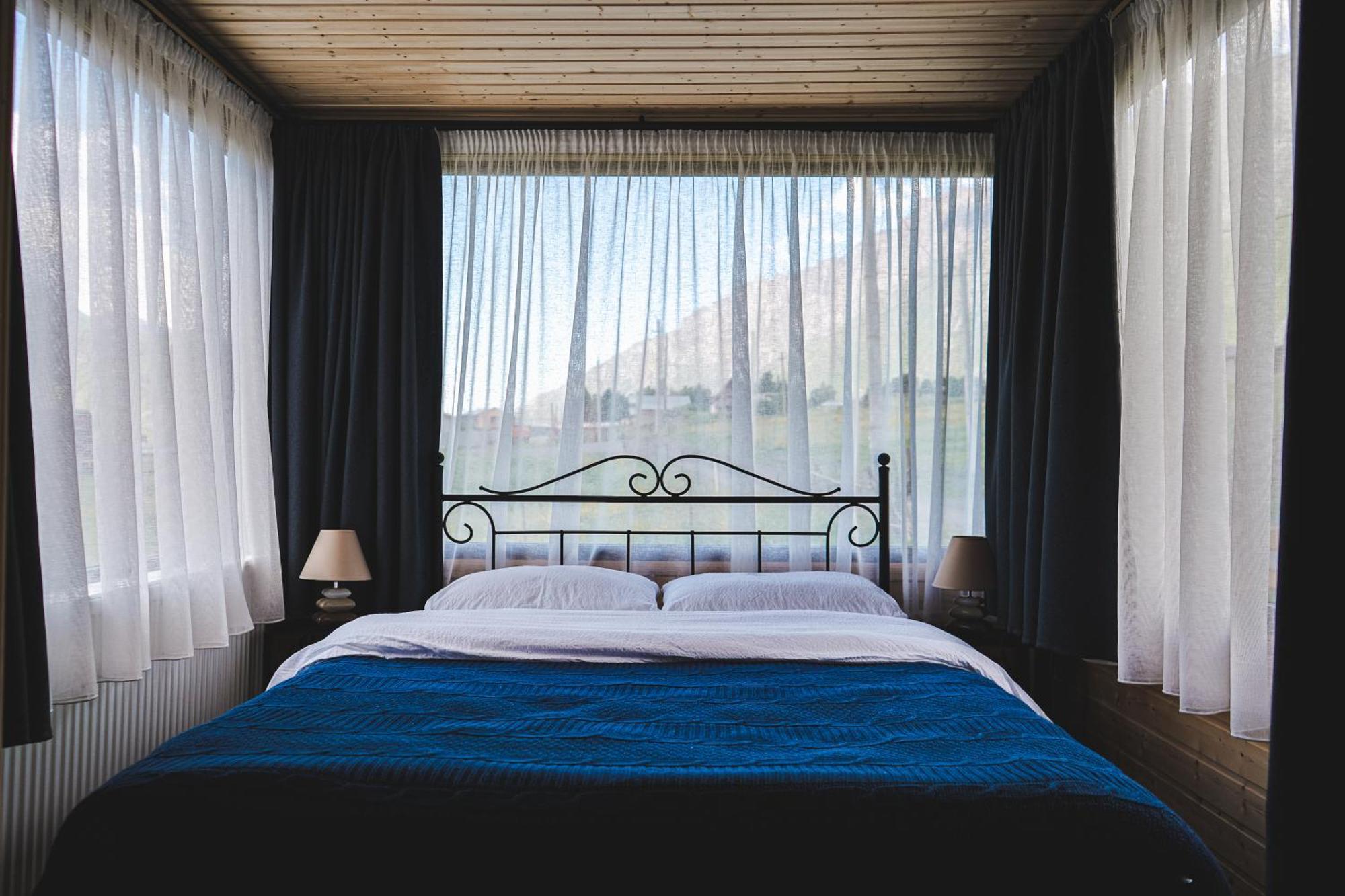 Traveler'S Cottages In Kazbegi Buitenkant foto